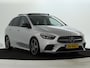 Mercedes-Benz B-klasse 180 AMG Nightpakket | Panoramadak | Trekhaak | Parkeerpakket met Camera | Stoelverwarming | Car Play | LED | Inclusief 12 Maanden Garantie