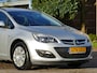 Opel Astra Sports Tourer 1.4 | all-season-banden | airco | trekhaak