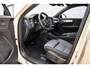 Volvo XC40 B4 Aut Plus Dark | Trekhaak | Adaptive Cruise | BLIS | Harman/Kardon audio | Elektrische stoelverstelling | Stoel- en stuurverwarming | Verwarmde Voorruit |