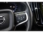Volvo XC40 B4 Aut Plus Dark | Trekhaak | Adaptive Cruise | BLIS | Harman/Kardon audio | Elektrische stoelverstelling | Stoel- en stuurverwarming | Verwarmde Voorruit |
