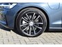 Volvo V60 T6 AWD 350PK Plug-in Hybrid Plus Dark | H&K | Trekhaak | 360 Camera | ACC | Stoel-Stuur verwarming