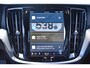 Volvo V60 T6 AWD 350PK Plug-in Hybrid Plus Dark | H&K | Trekhaak | 360 Camera | ACC | Stoel-Stuur verwarming