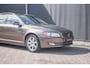 Volvo V70 D4 Nordic+ AUTOMAAT | Lederen bekleding | Standkachel | Stoelverwarming | Navigatie | Trekhaak | Volledig onderhoud | Dak spoiler | Getint Glas |