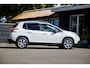 Peugeot 2008 1.2 Style Distributieriem vervangen I Panoramadak I Trekhaak I NL Auto I NAP I Parkeersensoren