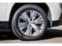 Peugeot 2008 1.2 Style Distributieriem vervangen I Panoramadak I Trekhaak I NL Auto I NAP I Parkeersensoren