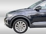 Volkswagen T-Roc 1.5 TSI 150PK DSG Style / Digital Cockpit Pro / Park Assist / App-Connect / 17'' LMV / VW