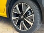 Peugeot 208 1.2 PureTech GT Panorama Dak | Camera | Digitaal Dashboard | Parkeersensoren Rondom | Climate | Cruise | Carplay | Achteruitrijcamera | Airco (automatisch) | Apple Carplay/Android Auto|telefoonintegratie premium