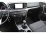 Kia Sportage 1.6 GDI DynamicLine | Incl. 12 maanden Garantie | Achteruitrijcamera | Cruise control | Lane assist | Apple CarPlay/Android auto | Navigatie | Parkeersensoren V+A | Climate Control | 17 inch lichtmetalen velgen | Origineel NL auto | NAP |