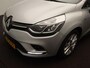 Renault Clio Estate TCe 90 Limited | Medianav | Airco | Lichtmetalen velgen | Parkeersensoren achter | Metaalkleur | Omlijsting ramen in Chrome | Renault Handsfree card |