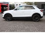 Volkswagen T-Roc 1.5 TSI DSG Black Style Navi/Led/18"/Cam/Pdc 2x/Winter/Carplay "