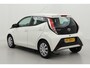 Toyota Aygo 1.0 VVT-i x-play | Airco | Camera | Elektrische ramen voor | Bluetooth | All Season
