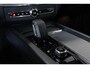 Volvo XC60 T6 Plug-in hybrid AWD Ultra Dark | Stoelverwarming | Stuurwielverwarming | Head Up Display | 360° Parkeer Camera | Harman Kardon Premium Audio | Panoramisch Schuif-kanteldak | Semi- Elektrische Trekhaak | Google infotainment |
