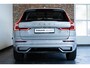 Volvo XC60 T6 Plug-in hybrid AWD Ultra Dark | Stoelverwarming | Stuurwielverwarming | Head Up Display | 360° Parkeer Camera | Harman Kardon Premium Audio | Panoramisch Schuif-kanteldak | Semi- Elektrische Trekhaak | Google infotainment |