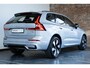 Volvo XC60 T6 Plug-in hybrid AWD Ultra Dark | Stoelverwarming | Stuurwielverwarming | Head Up Display | 360° Parkeer Camera | Harman Kardon Premium Audio | Panoramisch Schuif-kanteldak | Semi- Elektrische Trekhaak | Google infotainment |