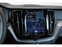 Volvo XC60 T6 Plug-in hybrid AWD Ultra Dark | Stoelverwarming | Stuurwielverwarming | Head Up Display | 360° Parkeer Camera | Harman Kardon Premium Audio | Panoramisch Schuif-kanteldak | Semi- Elektrische Trekhaak | Google infotainment |