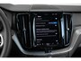 Volvo XC60 T6 Plug-in hybrid AWD Ultra Dark | Stoelverwarming | Stuurwielverwarming | Head Up Display | 360° Parkeer Camera | Harman Kardon Premium Audio | Panoramisch Schuif-kanteldak | Semi- Elektrische Trekhaak | Google infotainment |