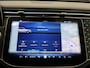 Mercedes-Benz E-klasse 300 e AMG Line | Burmester | Trekhaak | Night pakket | 20 inch |