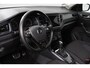 Volkswagen T-Roc 1.5 TSI DSG Active Volkswagen T-Roc 1.5 TSI Active | Navigatie | App Connect | Climate Control | Cruise control Adaptive | PDC VA | App | Winter Pack