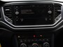 Volkswagen T-Roc 1.5 TSI DSG Active | Navigatie | App Connect/Apple Carplay/Android Auto | Climate Control | Cruise control Adaptive | PDC VA | Winter Pack | Lichtmetalen Velgen