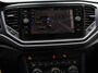 Volkswagen T-Roc 1.5 TSI DSG Active | Navigatie | App Connect/Apple Carplay/Android Auto | Climate Control | Cruise control Adaptive | PDC VA | Winter Pack | Lichtmetalen Velgen