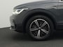Volkswagen Tiguan 1.4 TSI 245 pk DSG eHybrid Elegance | Panoramadak | IQ Light | Standkachel | Achteruitrijcamera | Park Assist | Keyless | 18 inch