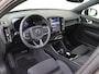 Volvo XC40 Extended Plus 82 kWh | Trekhaak | Two-Tone | All-Seasonbanden