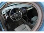 Volvo XC40 B4 Automaat Plus Dark | Google Maps | Trekhaak, semi elektrisch inklapbaar | BLIS | Verwarmbaar stuurwiel | Verwarmbare voorstoelen | Apple Carplay | Elektrisch verstelbare bestuurderstoel met geheugenfunctie | Noodwiel | Parkeercamera achter | Parkeersensoren achter