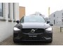 Volvo V60 T6 Plug-in hybrid AWD Plus Dark |Semi elektrische trekhaak | 360 graden camera | Verwarmbare voorstoelen en achterbank | Verwarmbaar stuurwiel | Premium audio by Harman Kardon | Leren bekleding