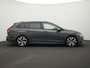 Volkswagen Golf Variant 1.5 eTSI 150 pk DSG R-Line Business | Trekhaak | Adaptief onderstel | IQ Light | Achteruitrijcamera | Stuur-/stoelverwarming