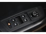 Volkswagen T-Roc 1.5 TSI / PANODAK / ACC / CAMERA / CARPLAY / STUUR+STOELVERW