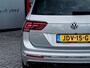 Volkswagen Tiguan 1.5 TSI R-Line Business+ | Schuif/ Kantel Panorama Dak | Lederen Bekleding | LED Koplampen | R-Line | Stoelverwarming | Elektrische Kofferklep | Adaptieve Cruise Control | Metallic Lak | Apple Carplay | Android Auto |