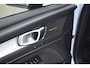 Volvo XC40 B4 211PK Automaat Plus Dark | Trekhaak | ACC | H&K | Blis | Stoel-Stuur Verwarming