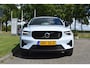 Volvo XC40 B4 211PK Automaat Plus Dark | Trekhaak | ACC | H&K | Blis | Stoel-Stuur Verwarming