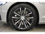 Volvo V60 T6 350PK AWD Plus Dark | Trekhaak | Harman Kardon Audio |