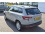 Skoda Karoq 1.5 TSI ACT Business Edition Carplay | Stoelverwarming | Trekhaak elektr | Automaat | Getint glas | Navi | Cruise | Climate | LMV