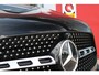 Mercedes-Benz GLA 250 e AMG LINE "NIEUW MODEL!" | PANORAMISCH SCHUIF/KANTEL DAK | ELEKTRISCH BEDIENBARE VOORSTOELEN MET GEHEUGENFUNCTIE EN "ZITKINEMATICA" | DRAADLOZE APPLE CARPLAY/ANDROID AUTO | NIGHT PAKKET: DAKRELING ZWART, ZIJRUITEN EN ACHTERRUITEN ZWART, LICHTMETALEN VELGEN 19" ZWART | HEAD UP DISPLAY | REALITY-NAVIGATIE  | 360° CAMERA | MULTI BEAM LED KOPLAMPEN | DODEHOEK DETECTIE | ADAPTIVE CRUISE CONTROL | KEYLESS GO | SFEER VERLICHTING | ELEKTRISCH BEDIENBARE ACHTERKLEP | DRAADLOZE TELEFOONLADER |
