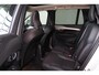 Volvo XC90 T8 Recharge AWD Ultimate Bright - LONG RANGE - Panorama/schuifdak - IntelliSafe Assist & Surround - Parkeercamera achter - Verwarmde voorstoelen, stuur & achterbank - Parkeersensoren voor & achter - Elektr. bedienb. voorstoelen met geheugen - Draadloze tel. lader - 20' LMV