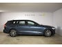 Volvo V60 T6 350PK Automaat Plug-in Hybrid AWD Plus Dark / Navigatie / 360 Camera / Harman Kardon / Stuur & Stoelverwarming / LM Velgen / Trekhaak