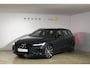 Volvo V60 T6 350PK Automaat Plug-in Hybrid AWD Plus Dark / Navigatie / 360 Camera / Harman Kardon / Stuur & Stoelverwarming / LM Velgen / Trekhaak