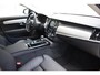 Volvo V90 T8 455PK Automaat Plug-in Hybrid AWD Ultra Dark / Navigatie / 360 Camera / Harman Kardon / Stuur & Stoelverwarming / Gelaagde Zijruiten / LM Velgen / Trekhaak
