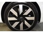 Volvo V90 T8 455PK Automaat Plug-in Hybrid AWD Ultra Dark / Navigatie / 360 Camera / Harman Kardon / Stuur & Stoelverwarming / Gelaagde Zijruiten / LM Velgen / Trekhaak