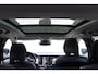 Volvo V90 T8 455PK Automaat Plug-in Hybrid AWD Ultra Dark / Navigatie / 360 Camera / Harman Kardon / Stuur & Stoelverwarming / Gelaagde Zijruiten / LM Velgen / Trekhaak