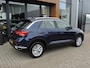 Volkswagen T-Roc 1.5 TSI Style Business AUTOMAAT 91.000km | Stoelverw | Camera | Beats audio | Elektr.aklep | ECC | CarPlay | DAB