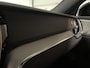 Volvo V60 T6 AWD Recharge Plus Dark | Schuifdak | Trekhaak | 360° Camera | All Season banden | Harman Kardon | Adaptieve Cruise Control | Stoelverwarming voor+achter | Stuurwielverwarming | Pilot Assist | BLIS Dode Hoek Detectie | Elektrische voorstoelen geheugen |