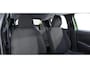 Peugeot 208 Style | Dashboard en deurpanelen in kunststof met carboneffect | Ecoled koplampen | Elektrisch verstelbare en verwarmbare buitenspiegels