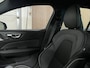 Volvo V60 T6 AWD Recharge Plus Dark | Trekhaak | 360° Camera | Harman Kardon | Crystal White | Adaptieve Cruise Control | Stoelverwarming voor+achter | Stuurwielverwarming | Pilot Assist | BLIS Dode Hoek Detectie | Elektrische voorstoelen geheugen | Contour stoelen