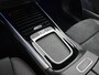 Mercedes-Benz GLA 180 Business Solution AMG | Premium Plus pakket | Trekhaak | Smartphone integratie | Multibeam LED | 360° camera | Head-up display | Panoramaschuifdak |