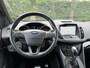 Ford Kuga BWJ 2018 1.5 176 pk EcoBoost ST Line AUTOMAAT | 4 WHEEL DRIVE | TREKHAAK | PANORAMA | CLIMA | CRUISE | NAVI | PRIV. GLAS | MULTIFUNCT. STUUR