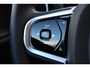 Volvo V60 T6 Automaat Plug-in hybrid AWD Plus Dark | Trekhaak | Premium audio by Harman Kardon | Verwarmbare voorstoelen en achterbank | Open Grid Textiel | Visual Park Assist | Google Assistant | Verwarmbare voorruit en stuurwiel