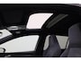 Volkswagen Golf 1.5eTSI/150PK R-Line Blackstyle DSG · Panoramadak · Trekhaak · Camera + Parkeersensoren · Garantie tot december 2025